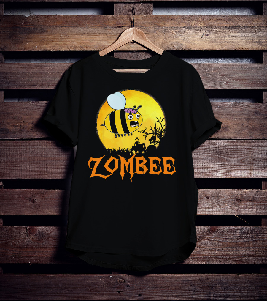 Zombee Funny Zombie Bee Halloween Spooky Moon Scene T-Shirt