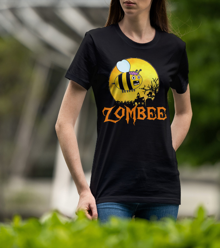 Zombee Funny Zombie Bee Halloween Spooky Moon Scene T-Shirt