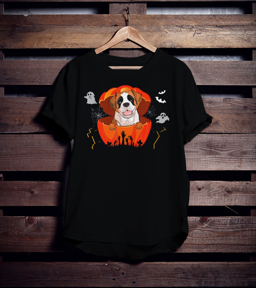 St Bernard Dog In Pumpkin With Ghosts And Bats For Halloween T-Shirt