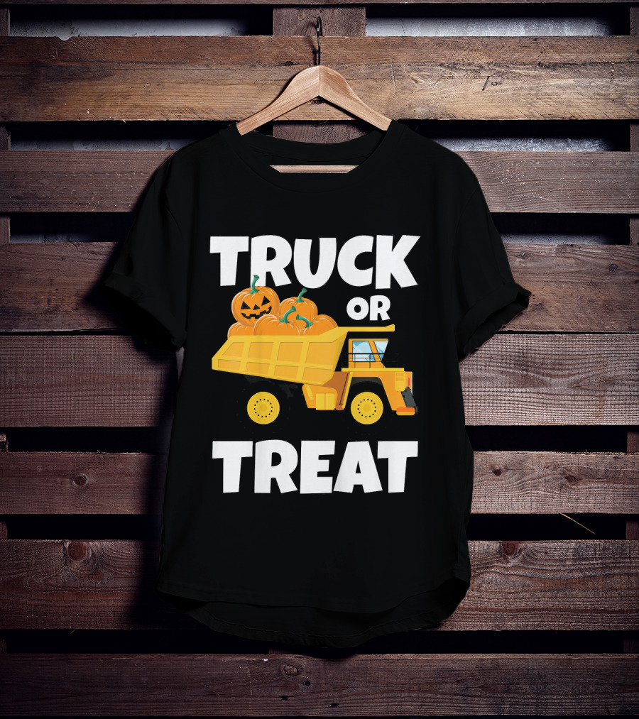 Kids Halloween Toddlers Boys Truck Or Treat Pumpkins T-Shirt