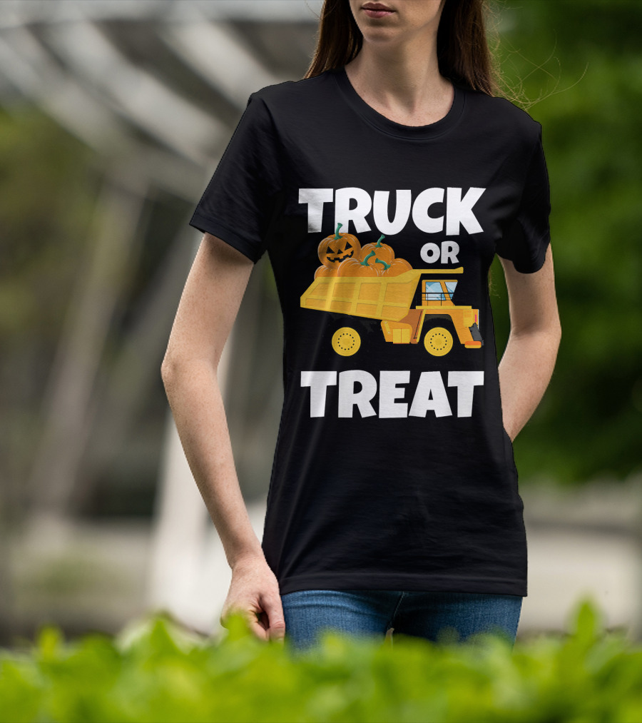 Kids Halloween Toddlers Boys Truck Or Treat Pumpkins T-Shirt