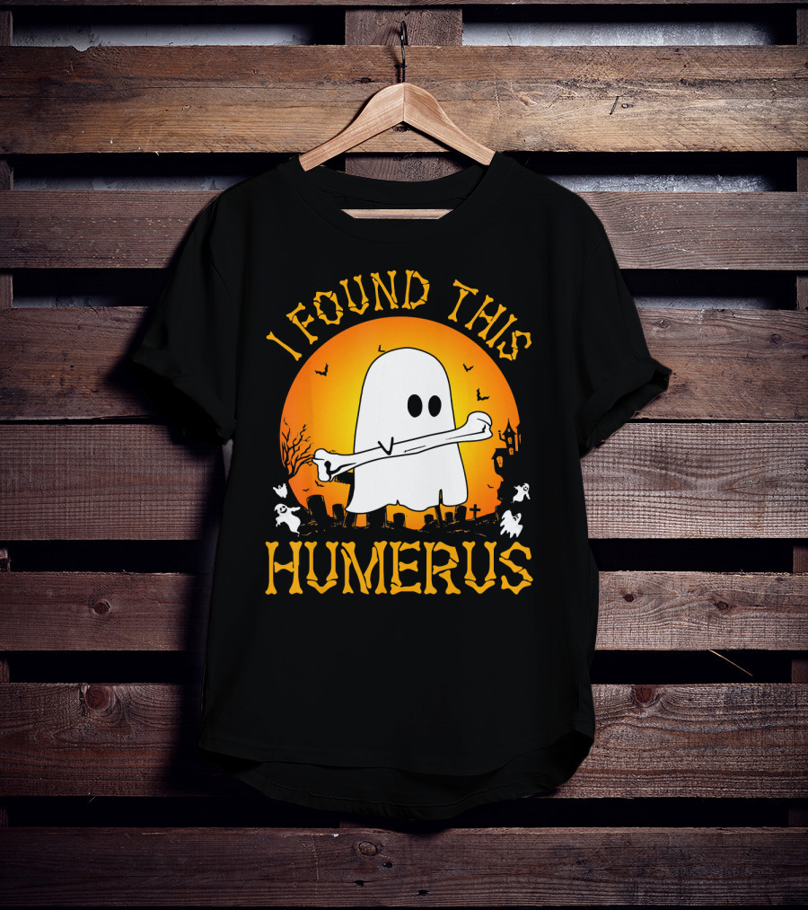 I Found This Humerus Halloween Ghost With Bone Spooky Graveyard Scene T-Shirt