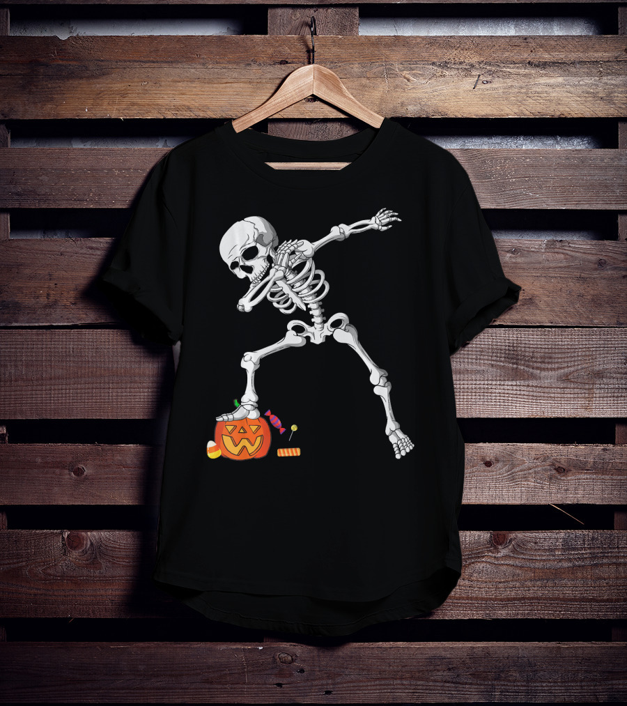 Halloween Skeleton Dabbing On Pumpkin With Candy T-Shirt