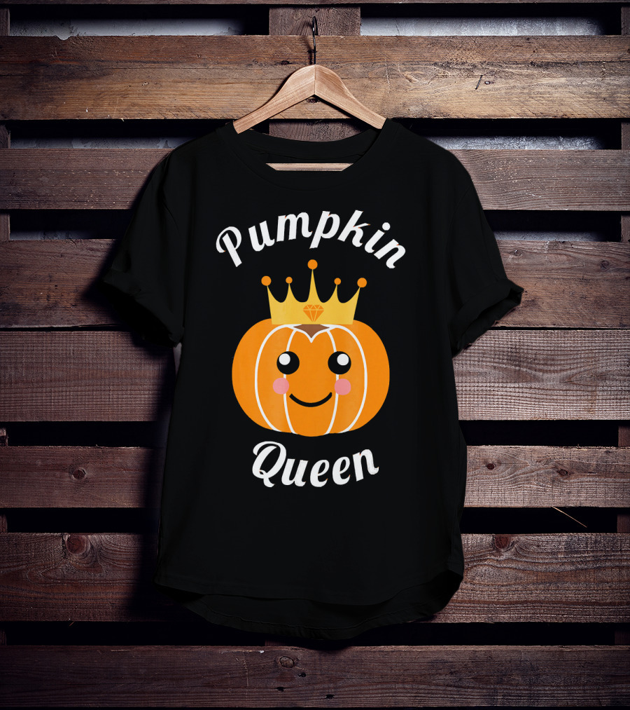 Pumpkin Queen Cute Pumpkin With Crown And Smile T-Shirt