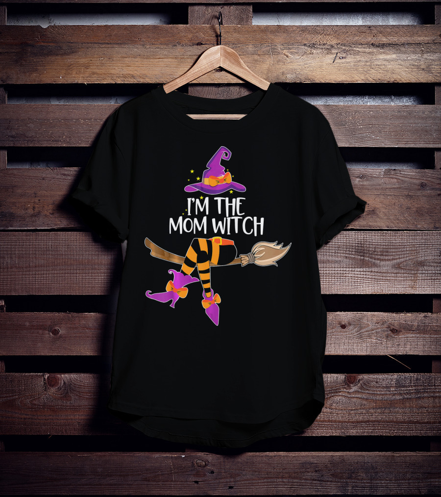 I’m The Mom Witch Halloween Matching Wizard Hat And Broomstick T-Shirt