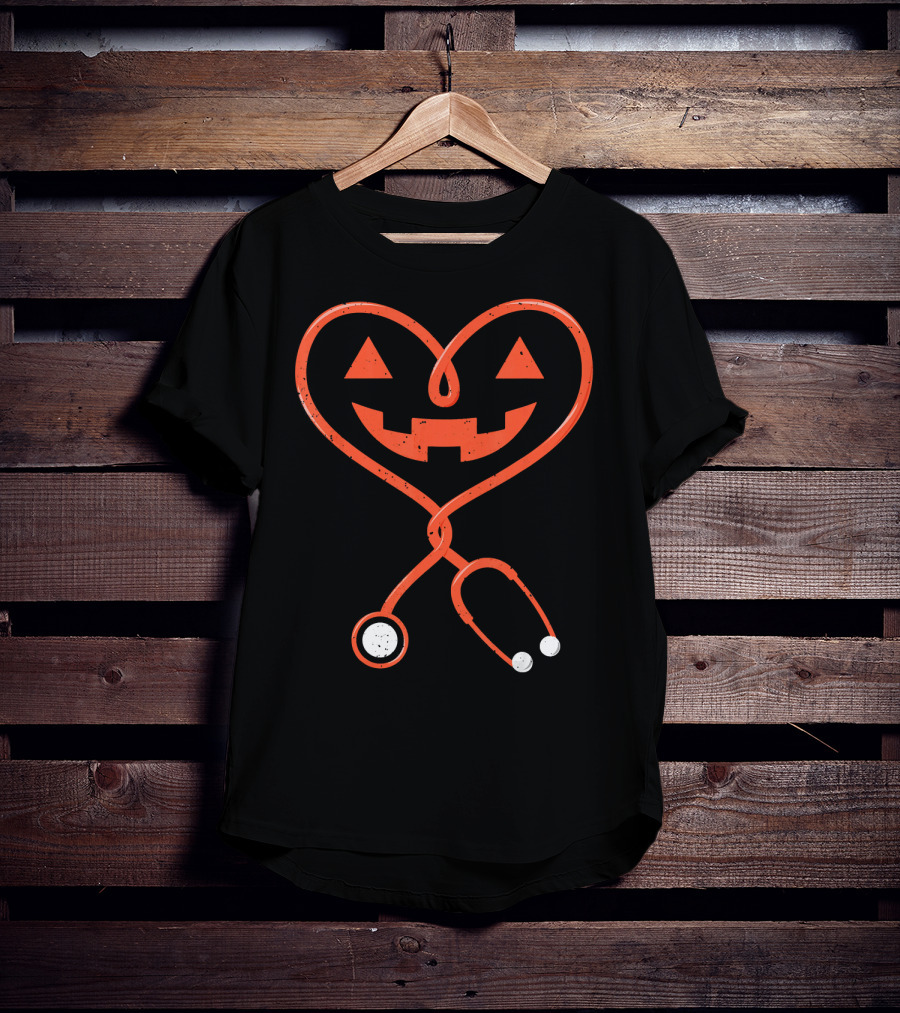 Nurse Halloween Stethoscope Heart Pumpkin Face T-Shirt