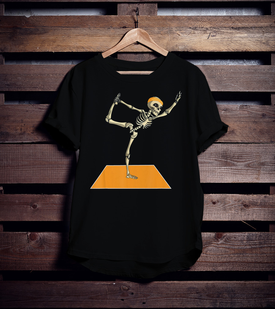 Halloween Skeleton Yoga Pose Spooky Funny Exercise T-Shirt