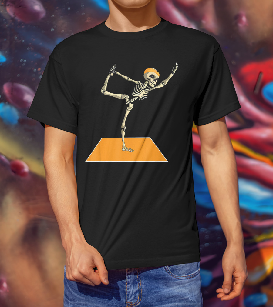 Halloween Skeleton Yoga Pose Spooky Funny Exercise T-Shirt
