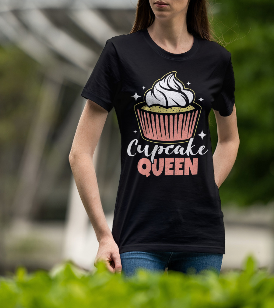 Cupcake Queen Vintage Fun Baking Food T-Shirt