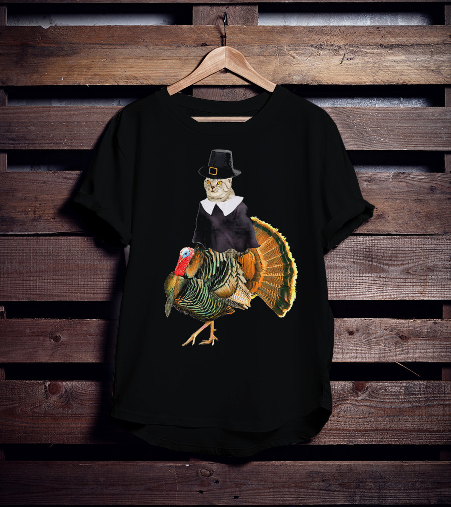 Cat In Pilgrim Outfit On Thanksgiving Turkey T-Shirt