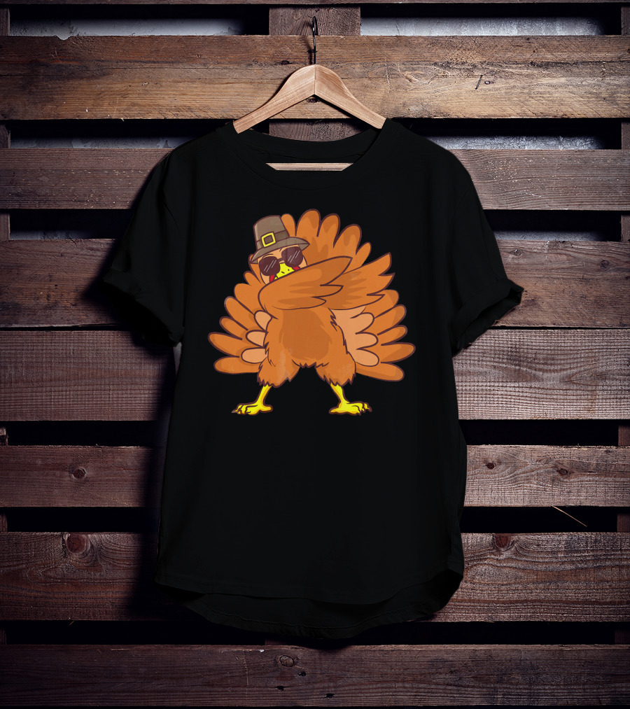 Thanksgiving Turkey Dab Dance With Sunglasses And Pilgrim Hat T-Shirt
