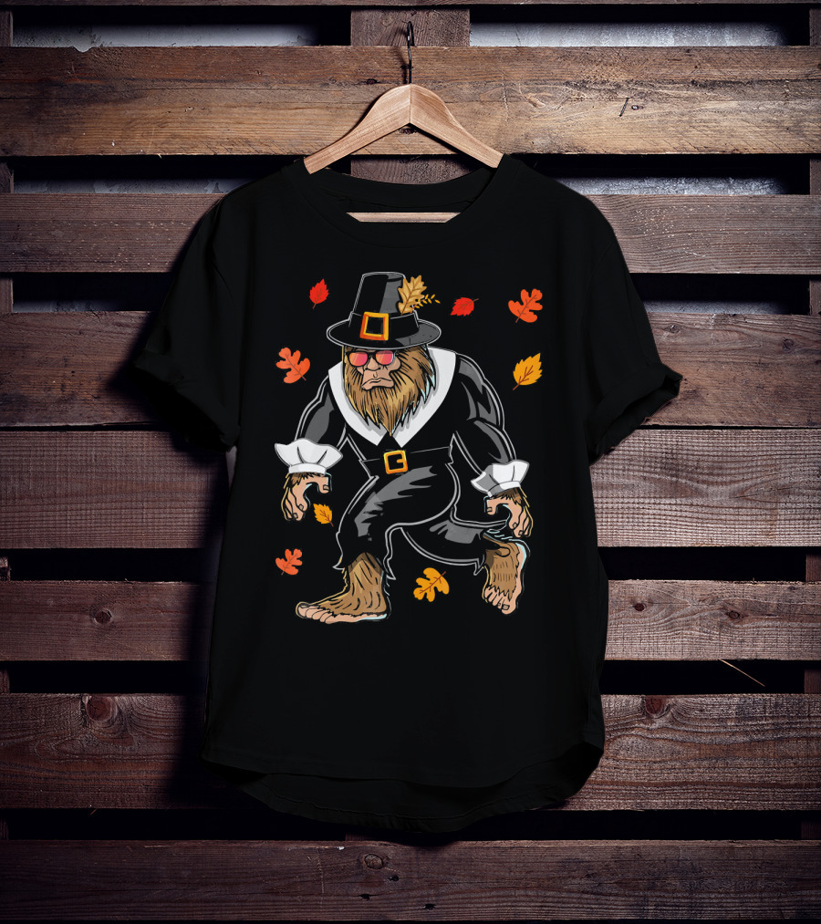 Thanksgiving Pilgrim Bigfoot Sasquatch With Autumn Leaves T-Shirt
