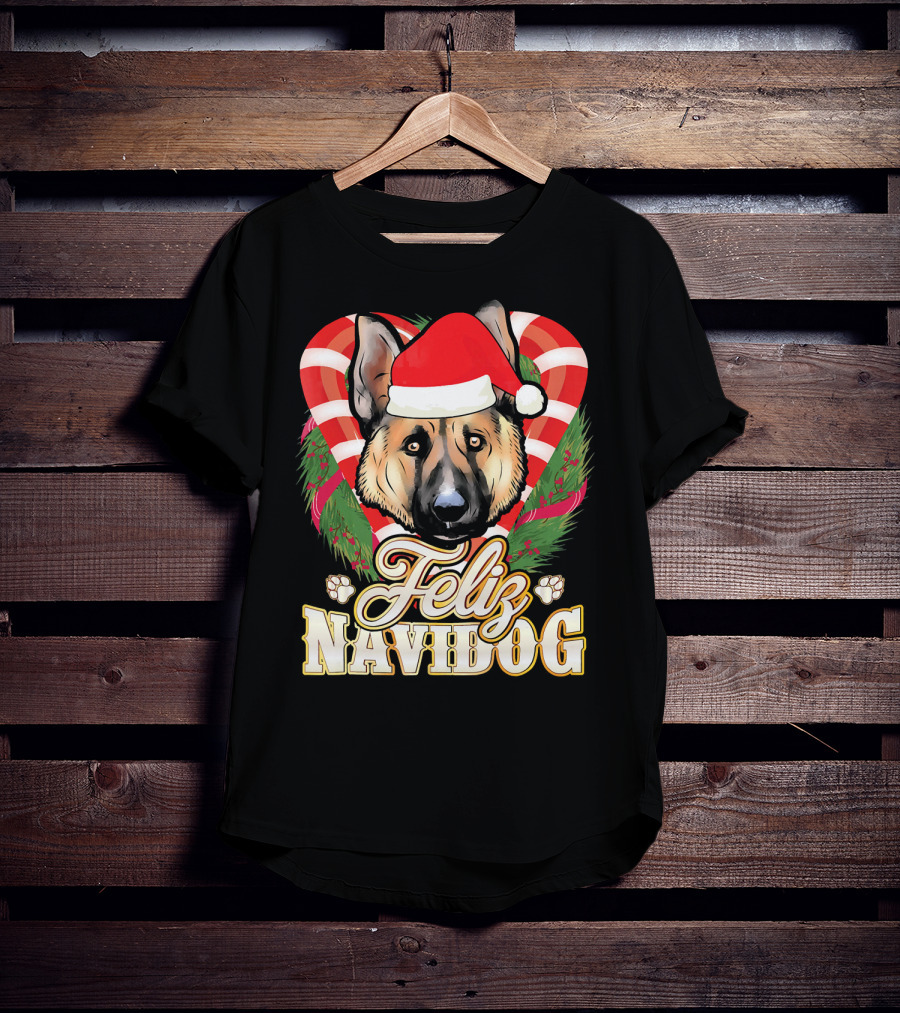 Feliz Navidog German Shepherd Santa Hat Christmas Wreath T-Shirt