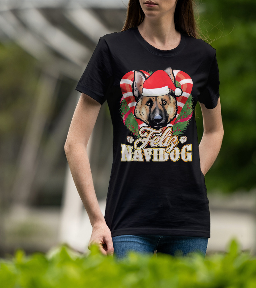 Feliz Navidog German Shepherd Santa Hat Christmas Wreath T-Shirt