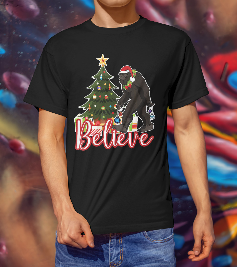 Believe Bigfoot Christmas Funny Holiday Scene T-Shirt