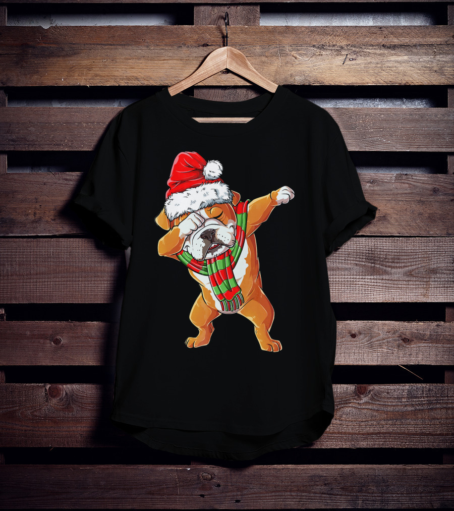 Dabbing English Bulldog Santa Claus With Christmas Hat And Scarf T-Shirt