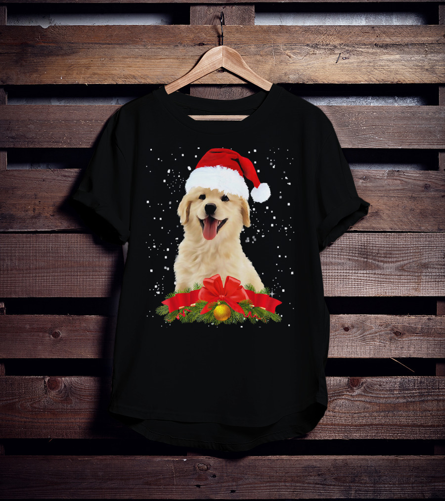 Golden Retriever Santa Hat Christmas Wreath T-Shirt