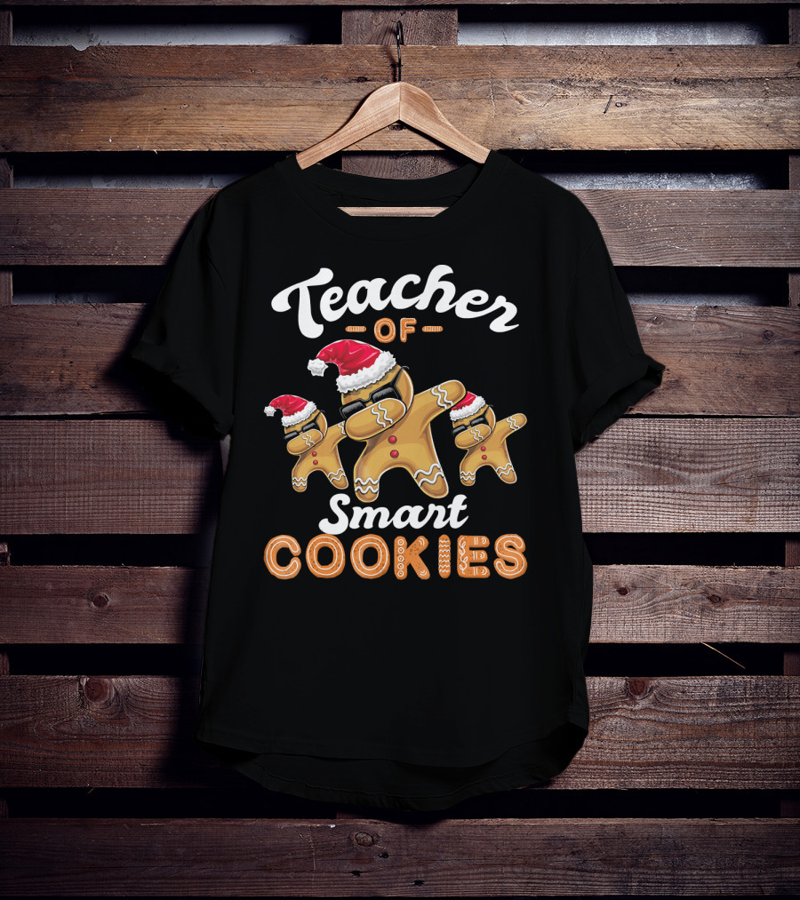 Teacher Of Smart Cookies Dabbing Gingerbread Men With Santa Hats T-Shirt