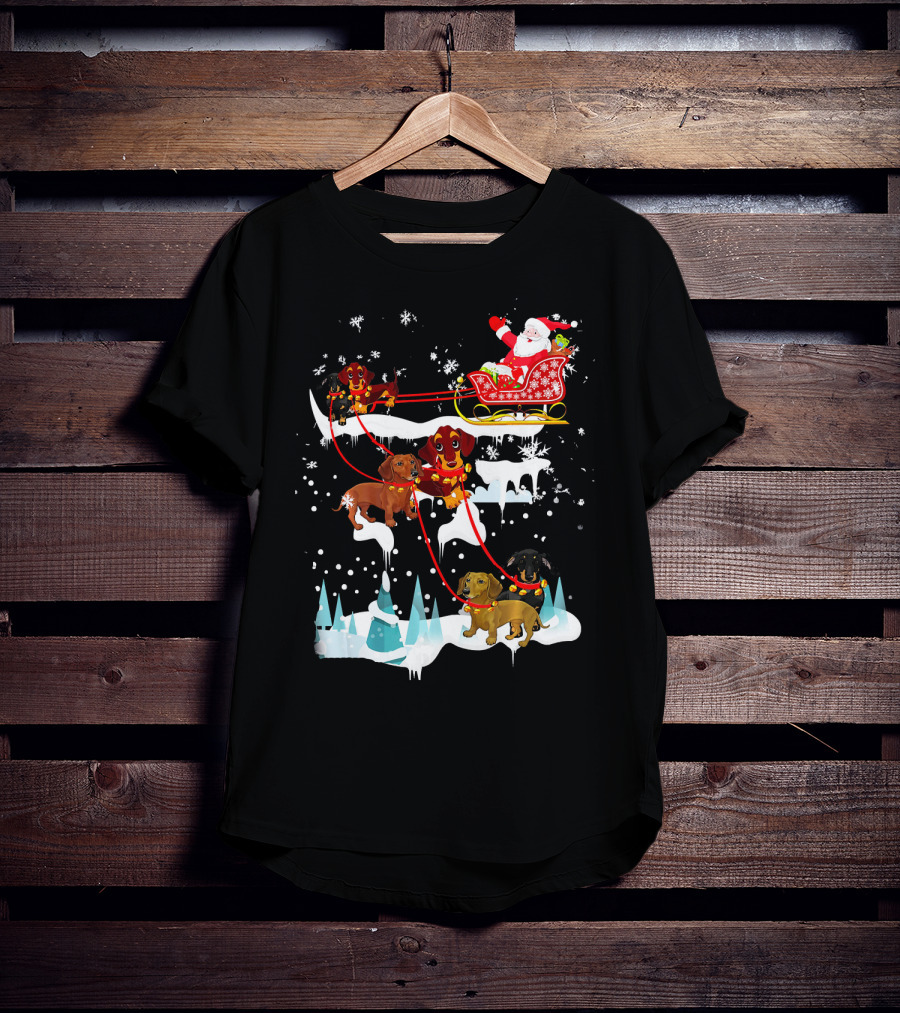 Santa Sleigh With Dachshund Reindeer Christmas Scene T-Shirt