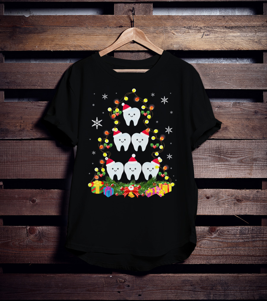 Dental Christmas Tree With Lighted Tooth Ornaments And Festive Gifts T-Shirt