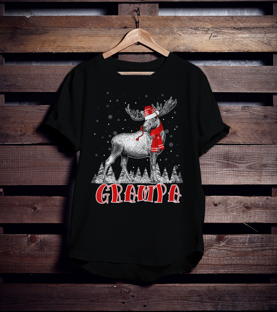 Grampa Moose Santa Hat Family Christmas Matching T-Shirt