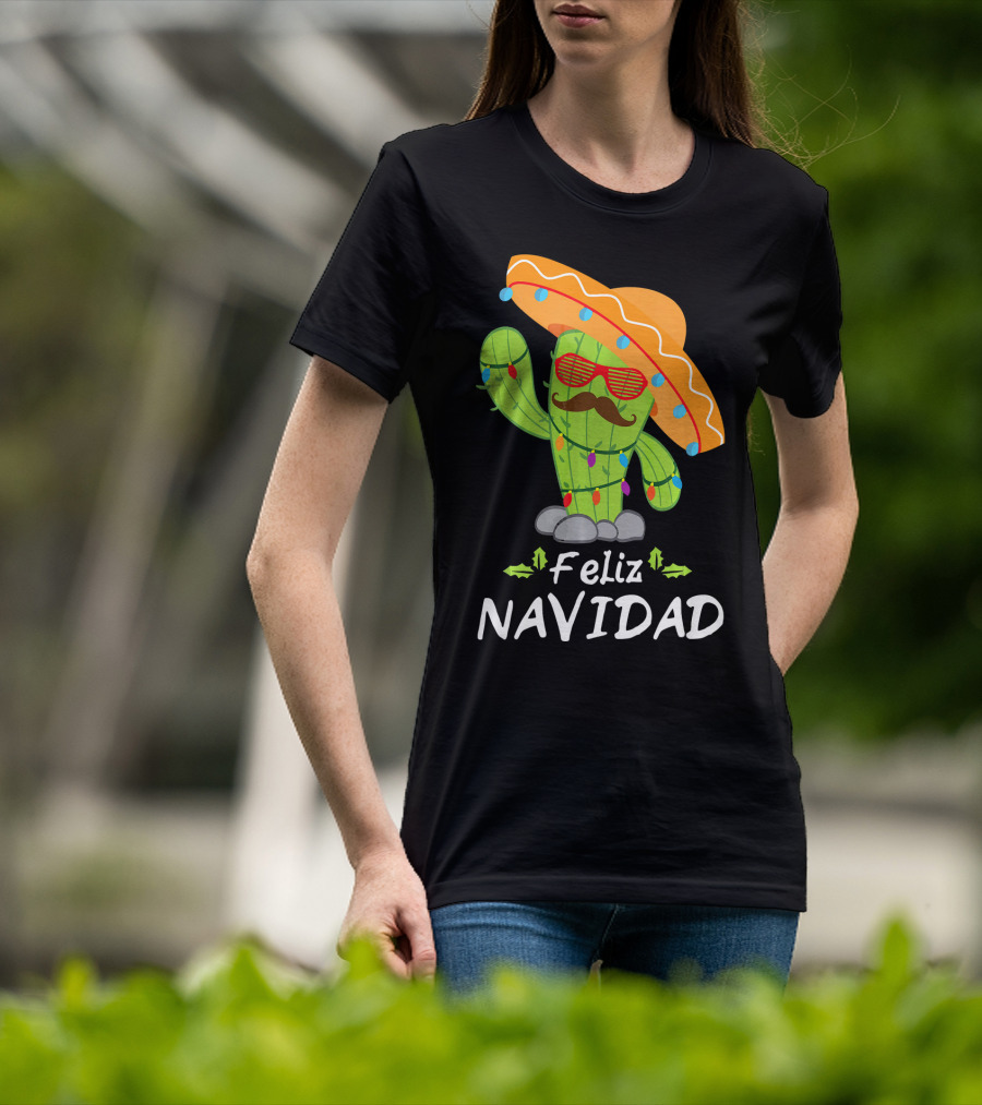 Feliz Navidad Cactus Mexican Tree Christmas Sombrero Lights T-Shirt