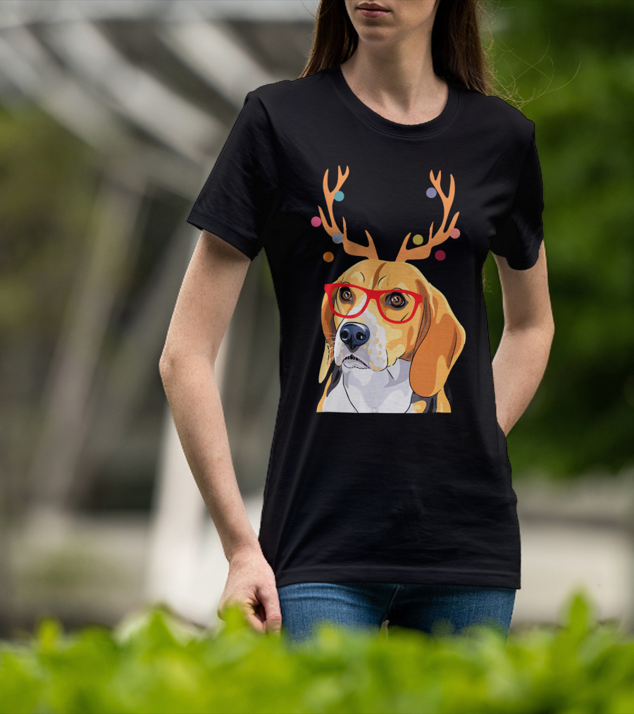 Beagle With Christmas Antlers And Red Glasses T-Shirt