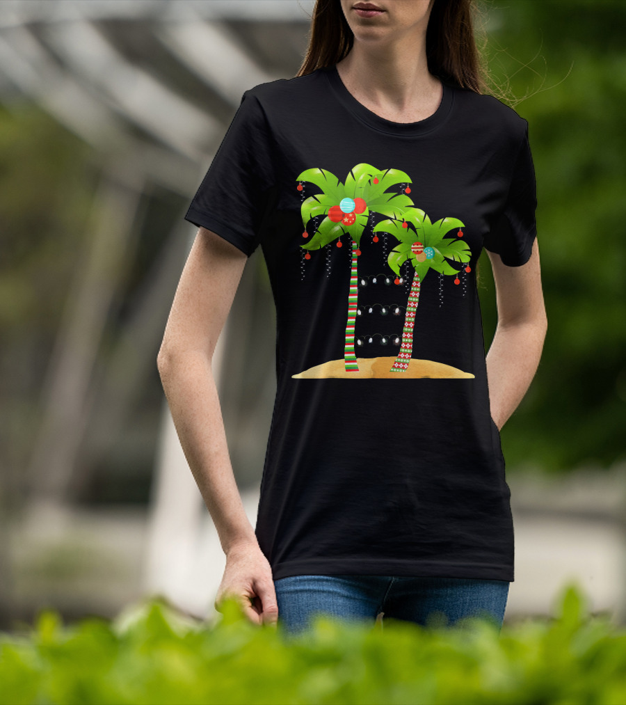 Christmas Tree Palm Mele Kalikimaka Palm Trees With Ornaments And Lights T-Shirt