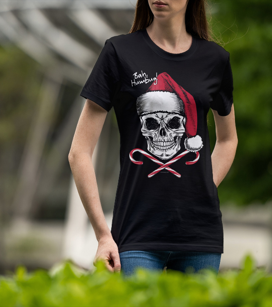 Bah Humbug Skull With Santa Hat And Candy Canes Christmas Funny Santa T-Shirt