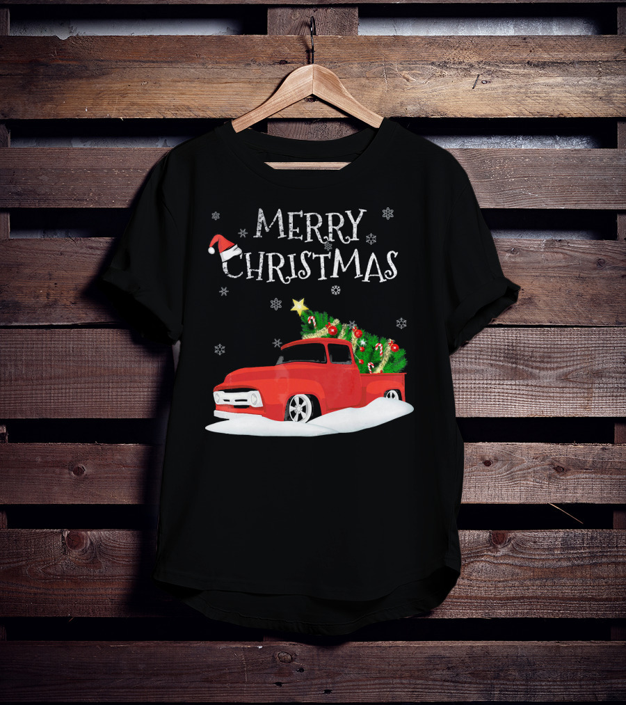 Merry Christmas Red Vintage Truck With Snow And Christmas Tree T-Shirt