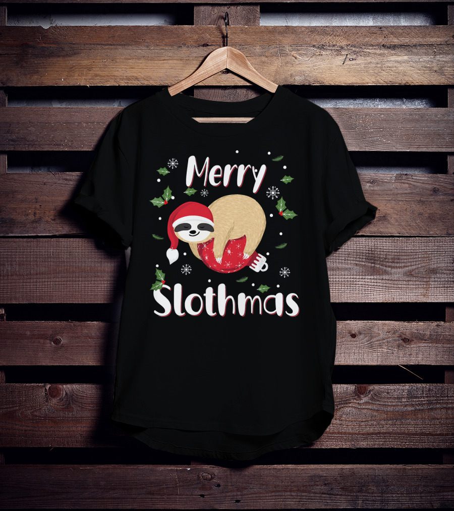 Merry Slothmas Christmas Sloth Holiday Festive Santa Hat Snowflakes T-Shirt