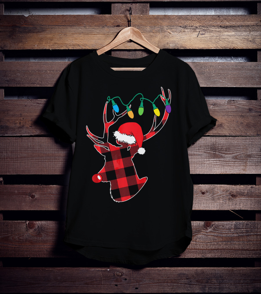 Christmas Deer Santa Hat Buffalo Plaid String Lights T-Shirt