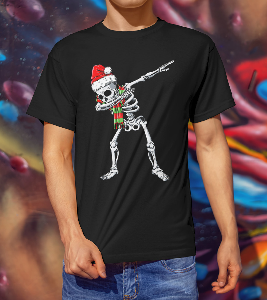 Dabbing Santa Skeleton Christmas Hat And Scarf T-Shirt