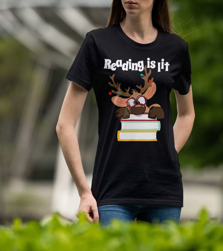 Reading Is Lit Reindeer With Books And Glasses T-Shirt