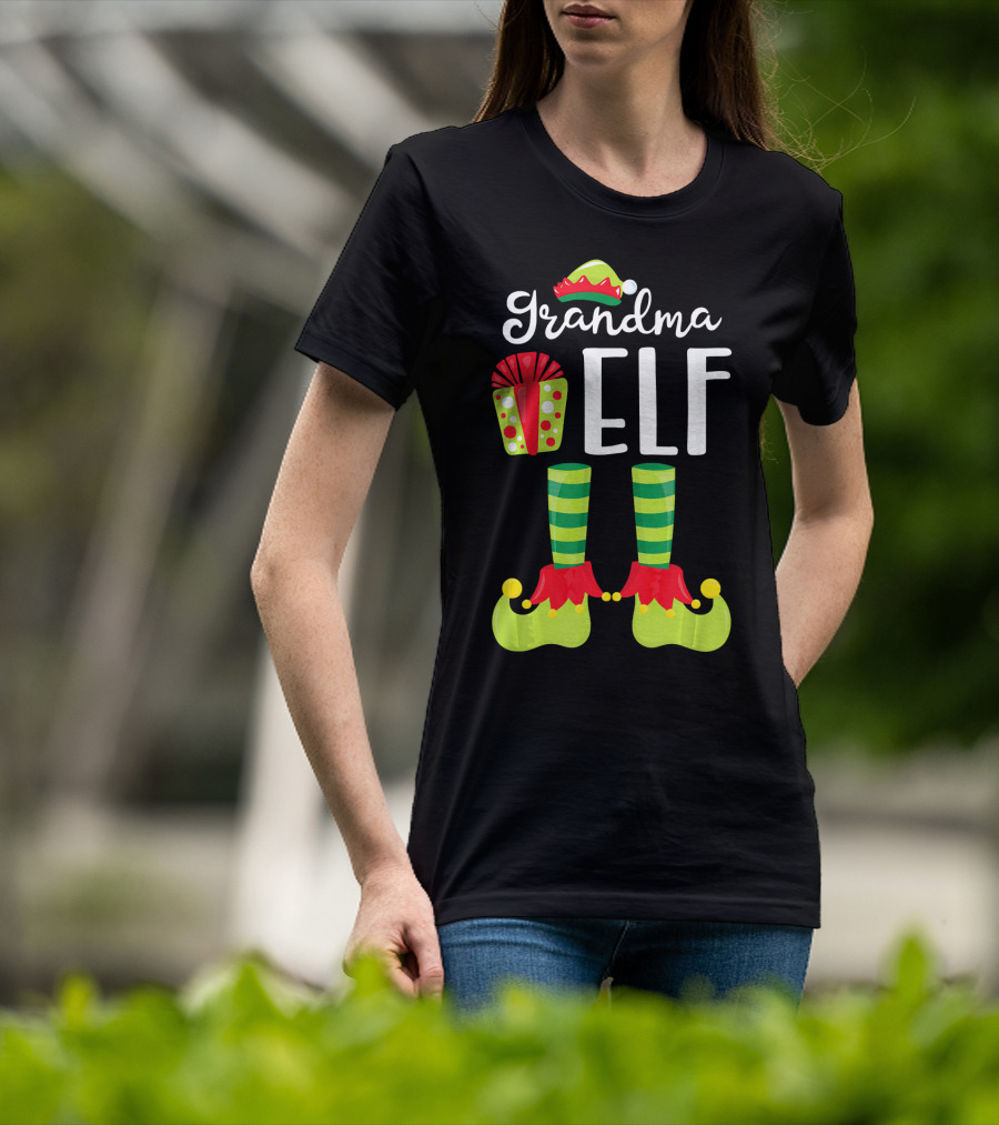 Grandma Elf Family Christmas Elf T-Shirt