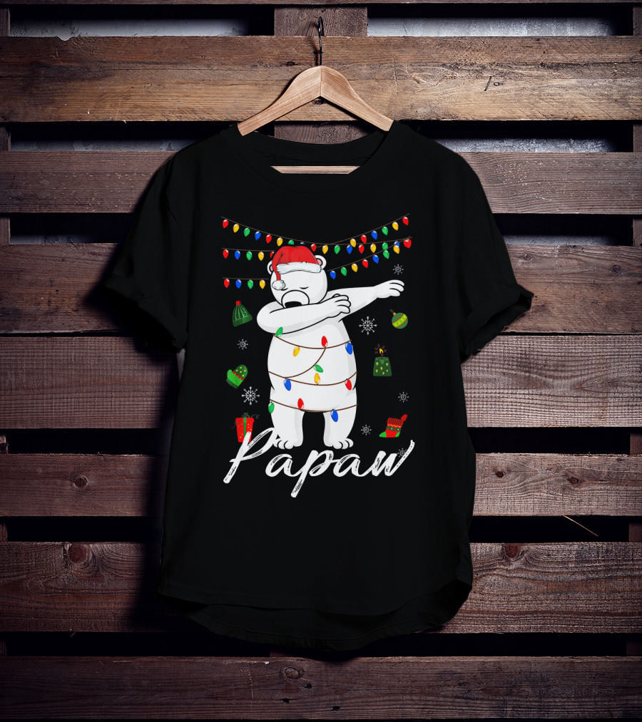 Papaw Bear Dabbing With Santa Hat And Christmas Lights And Gifts T-Shirt