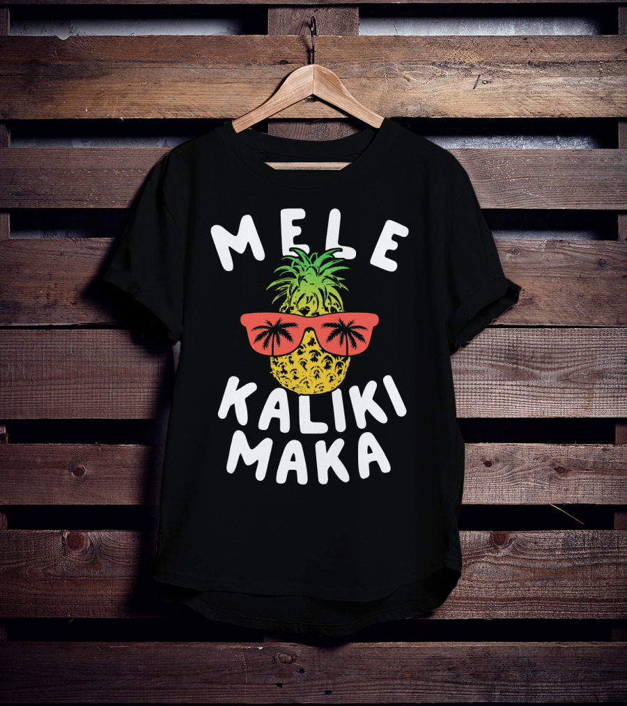 Mele Kalikimaka Pineapple With Sunglasses And Palm Trees T-Shirt