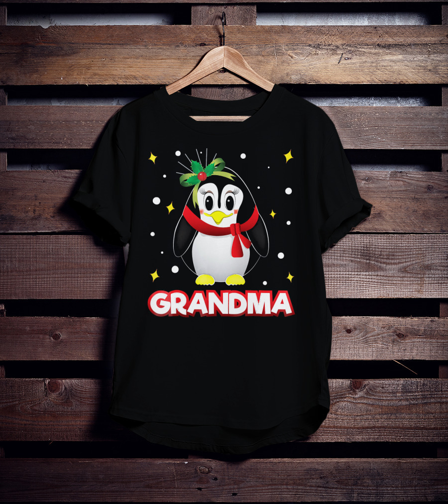 Grandma Penguin Festive Christmas Family T-Shirt