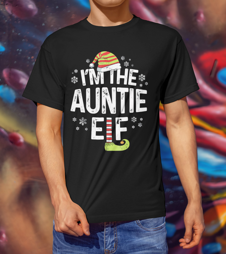I'm The Auntie Elf Christmas Snowflakes Hat And Green Shoe T-Shirt