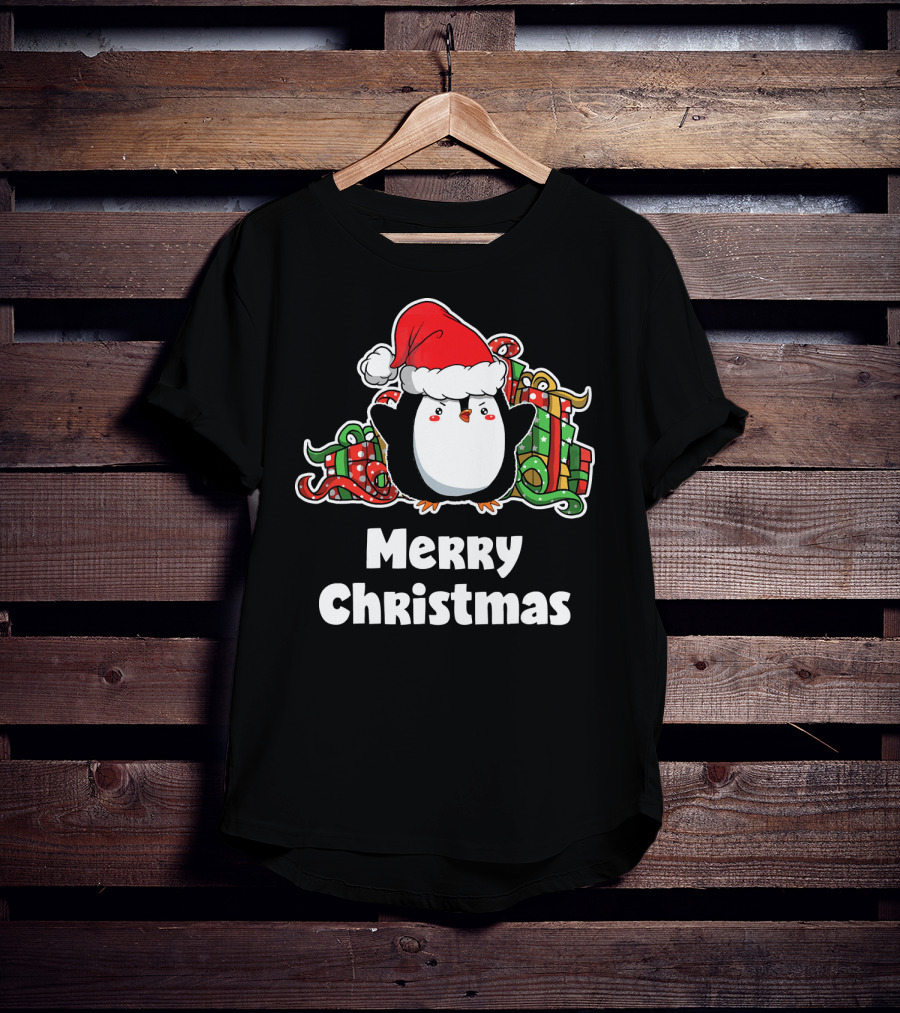 Merry Christmas Penguin Santa Hat Gift Wrapping T-Shirt