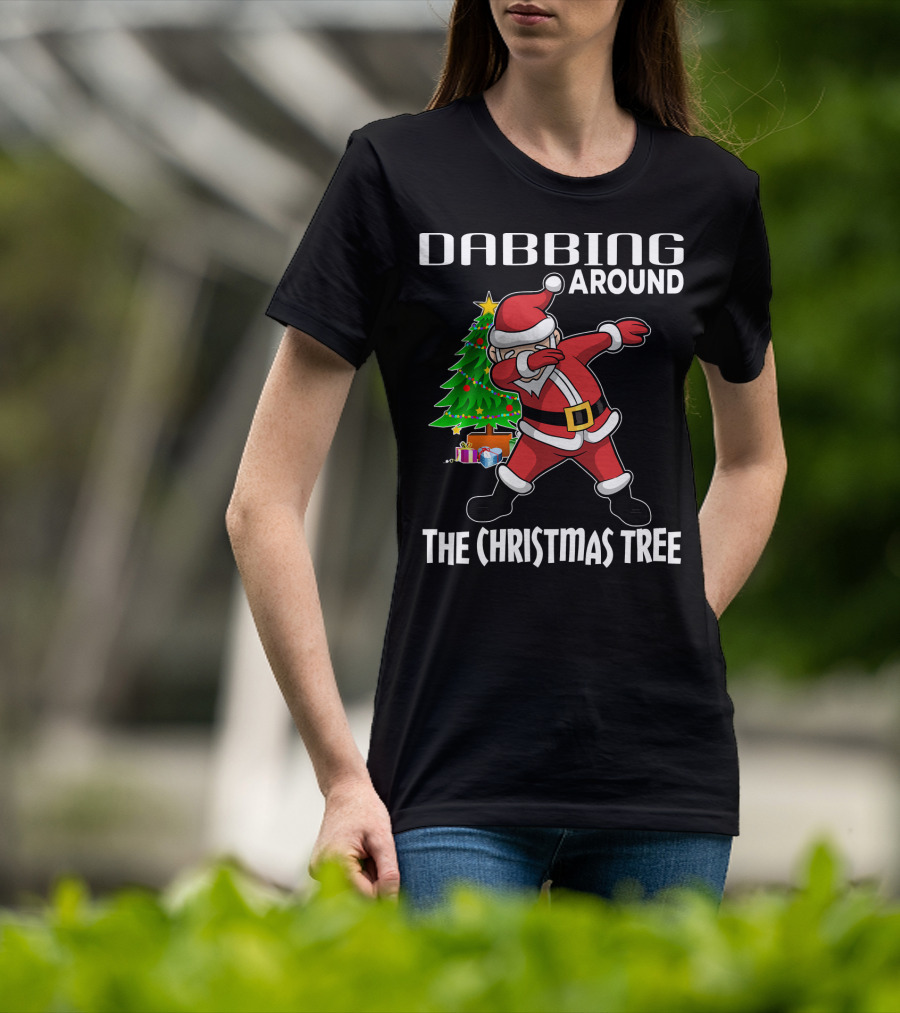 Dabbing Around The Christmas Tree Santa Claus With Presents T-Shirt