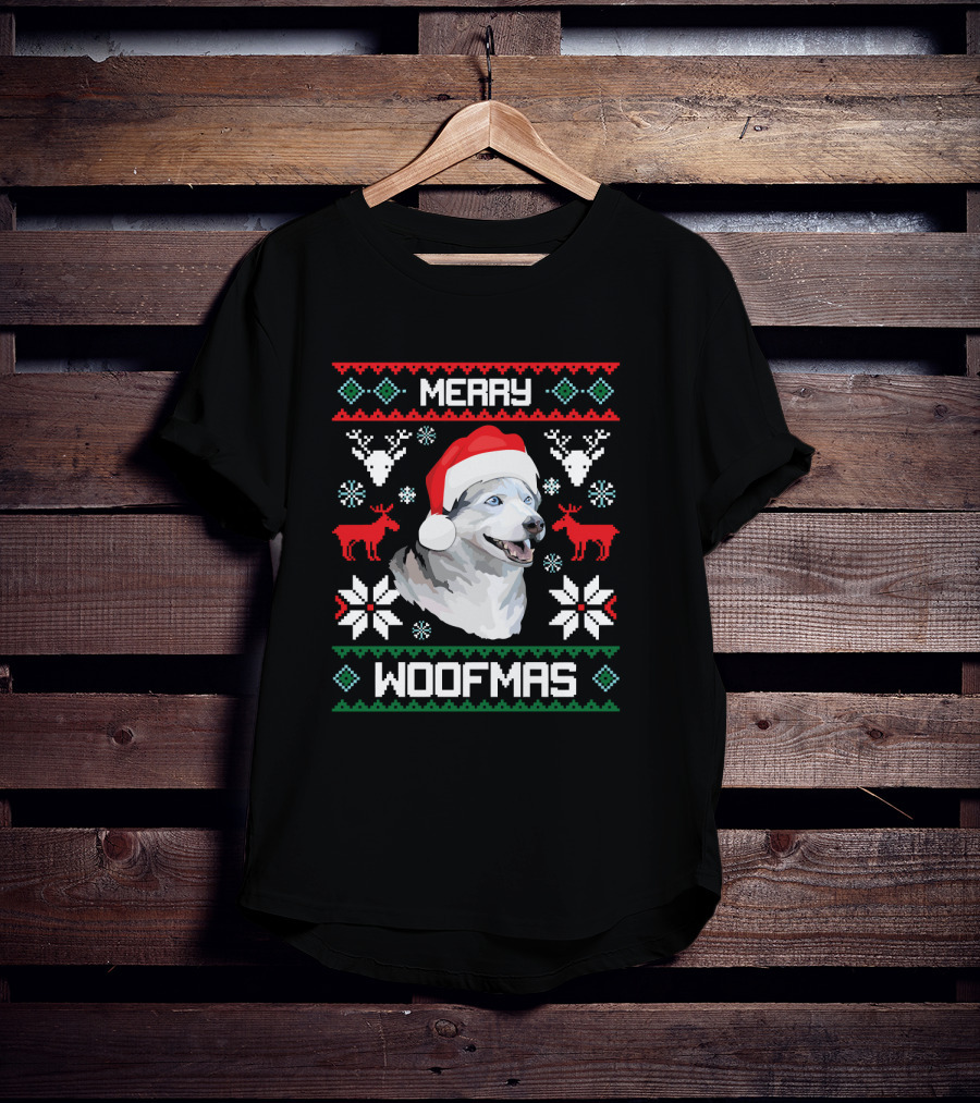 Merry Woofmas Siberian Husky Dog In Santa Hat With Reindeer And Snowflakes T-Shirt