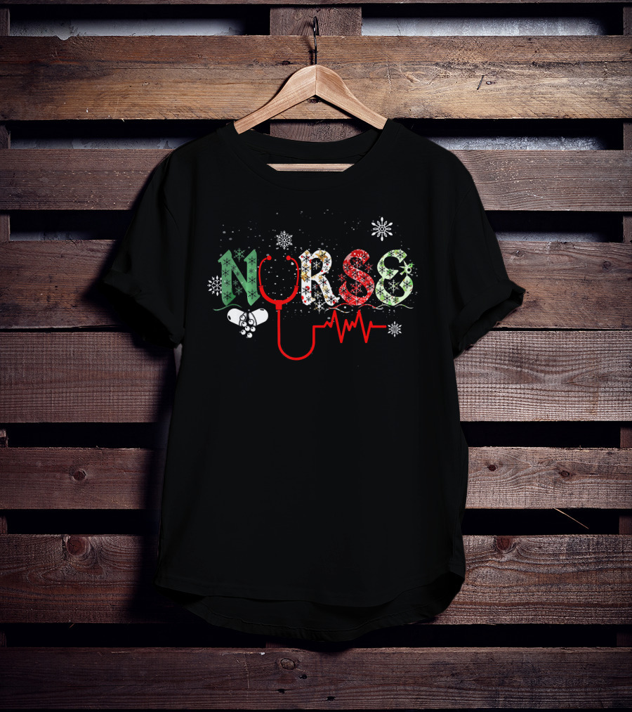 Nurse Christmas Holiday Stethoscope Snowflakes T-Shirt