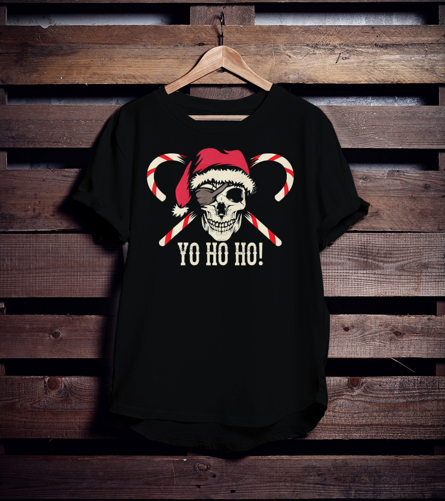 Yo Ho Ho Christmas Skull With Pirate Candy Canes T-Shirt