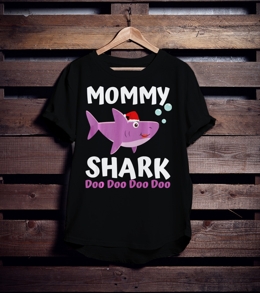 Mommy Shark Doo Doo Doo Doo Christmas Mommy Shark T-Shirt