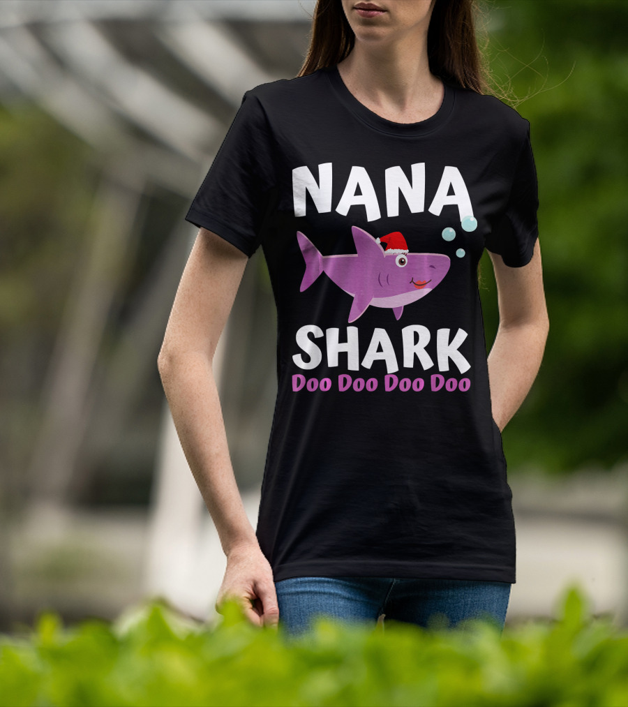 Nana Shark Doo Doo Doo Doo Christmas Santa Hat T-Shirt