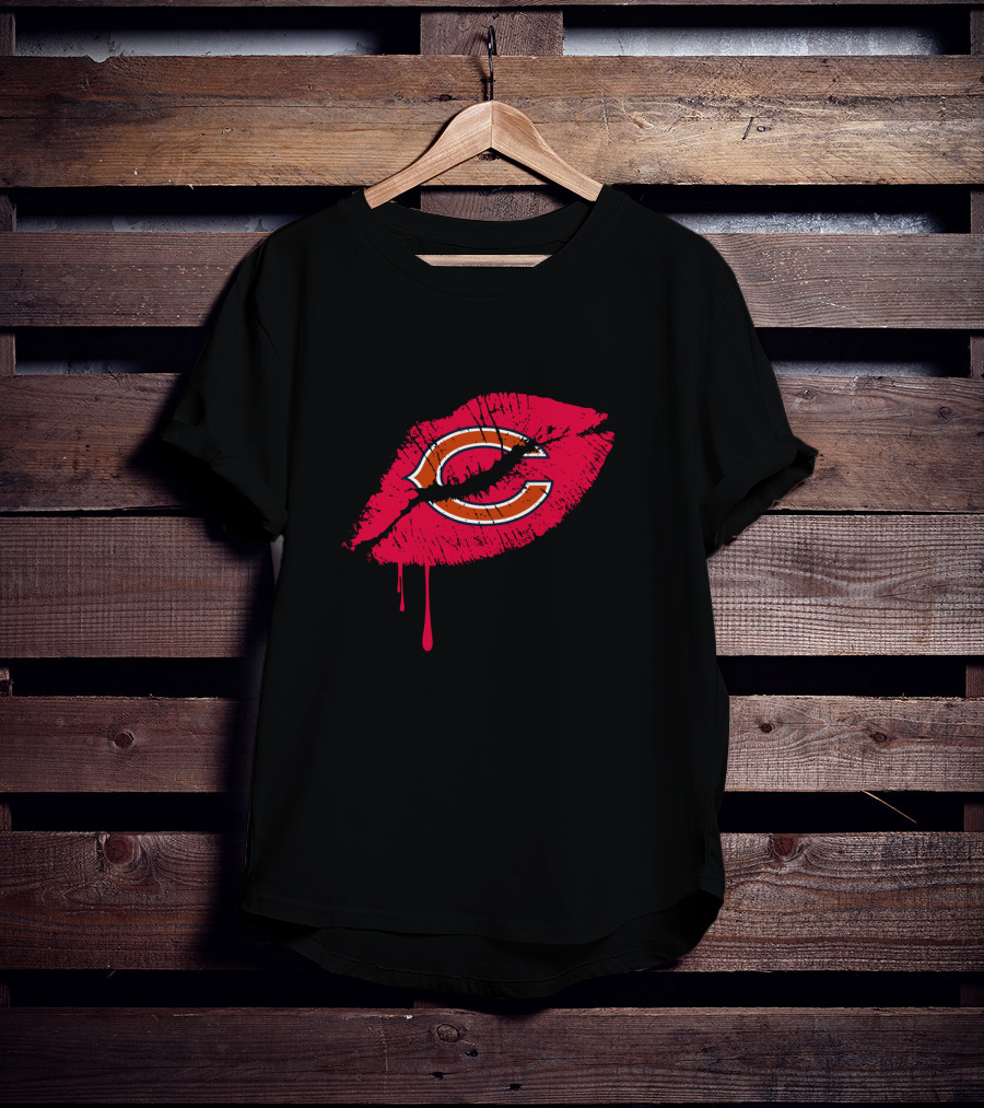 Chicago Bears Logo Within Red Lip Print T-Shirt
