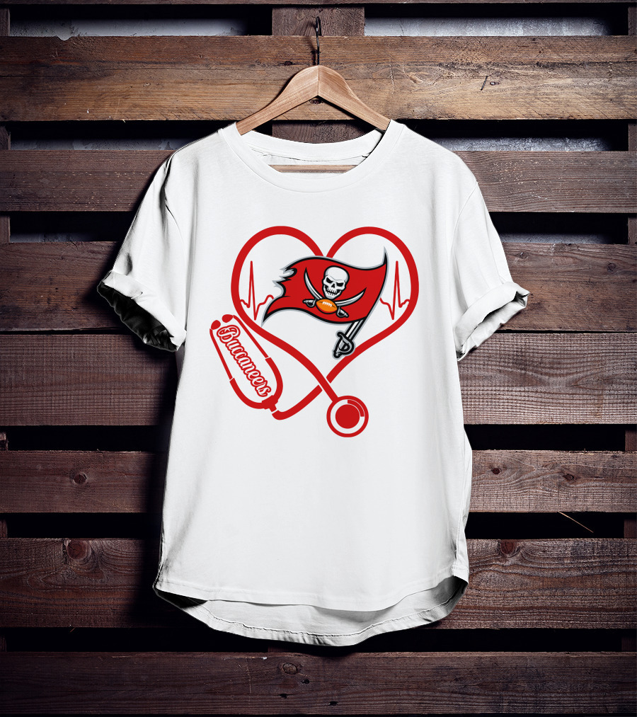 Nurse Buccaneers Heart Stethoscope Tampa Bay Flag T-Shirt