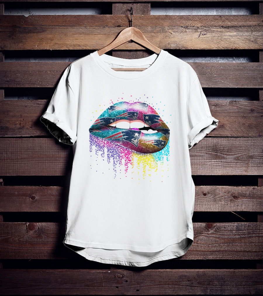 New England Patriots Glitter Lips Fan T-Shirt